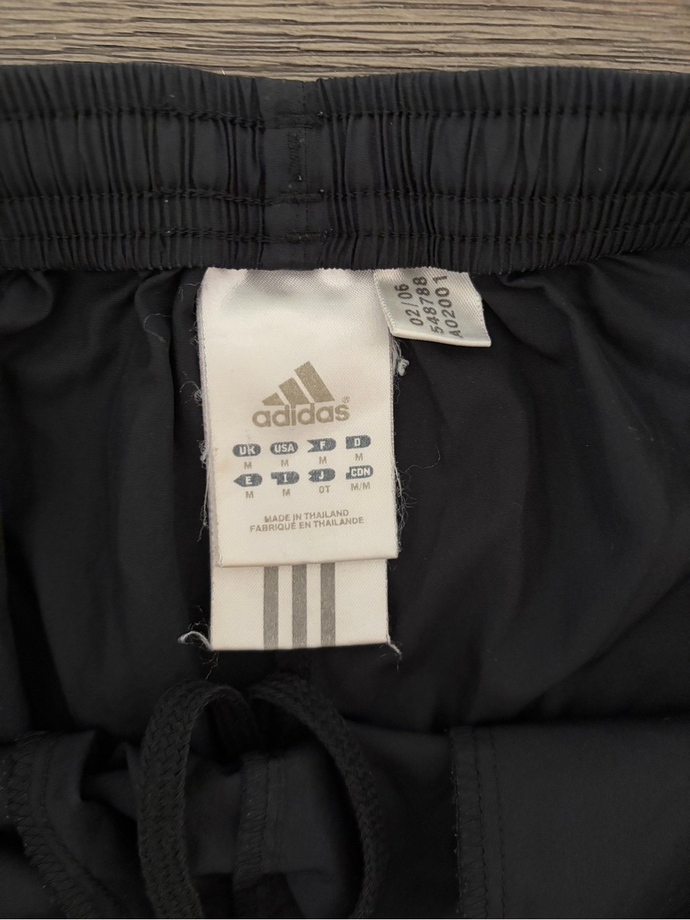 Vintage Adidas Men’s Black Running Shorts 3 Stripe Athletic Size M - Picture 4 of 5